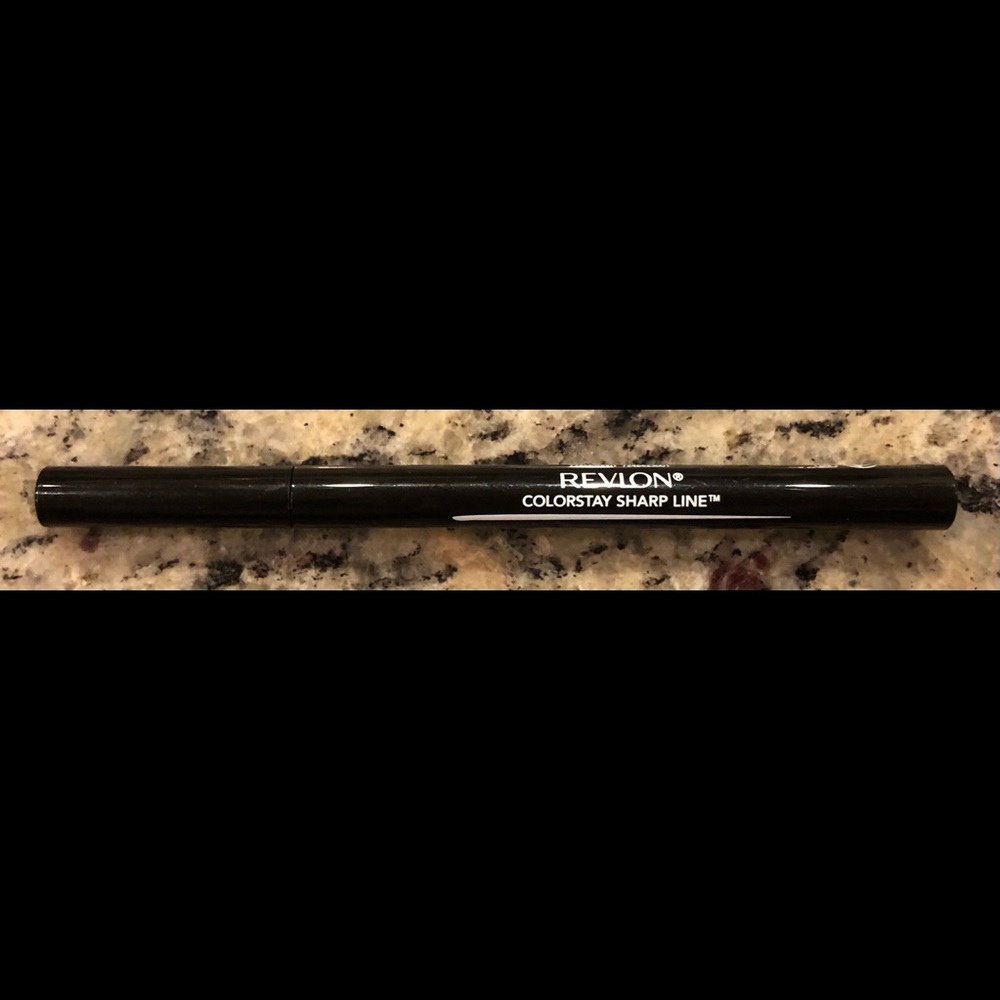 Revlon ColorStay Sharp Line Liquid Liner (Black)